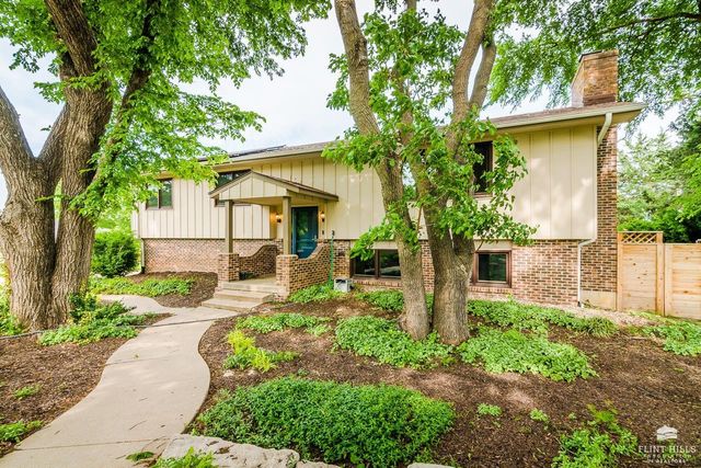 2020 Somerset Square, Manhattan, KS 66503