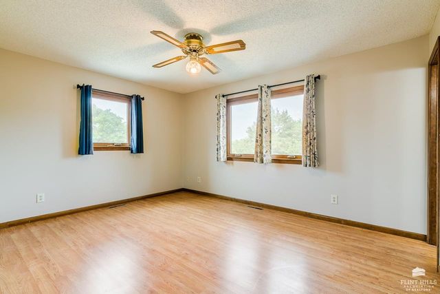 2020 Somerset Square, Manhattan, KS 66503