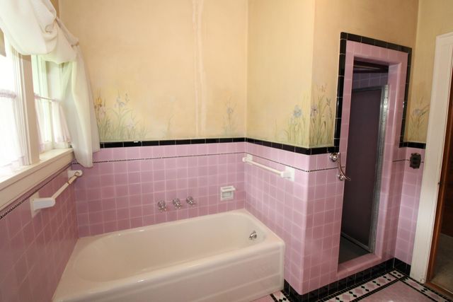 823 W Pine Ave, El Dorado, KS 67042