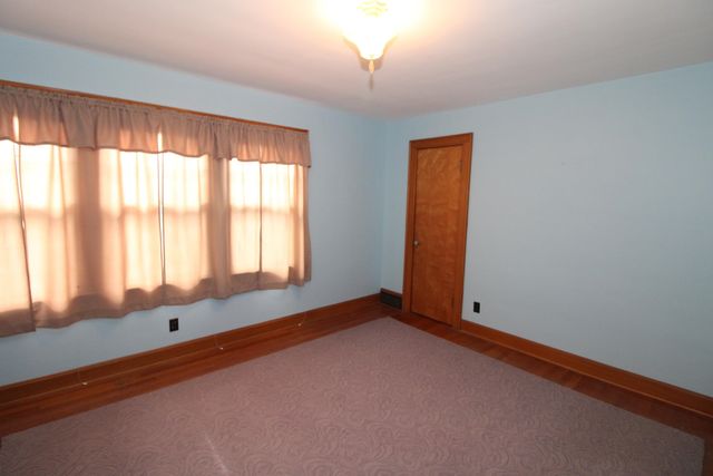 823 W Pine Ave, El Dorado, KS 67042