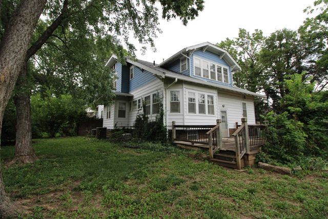 823 W Pine Ave, El Dorado, KS 67042