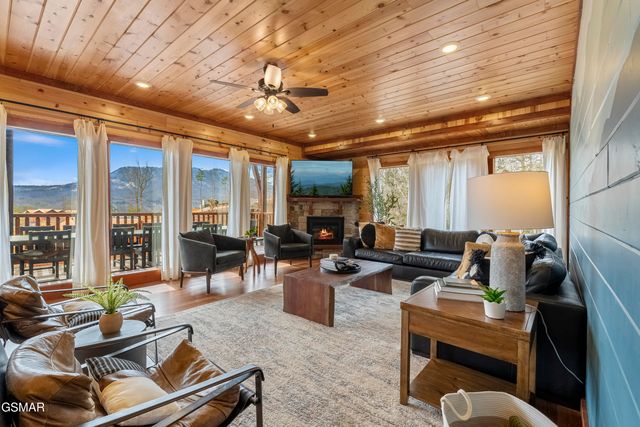 2629 Jerusalem Way, Sevierville, TN 37876