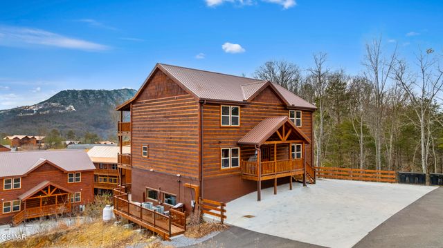 2629 Jerusalem Way, Sevierville, TN 37876