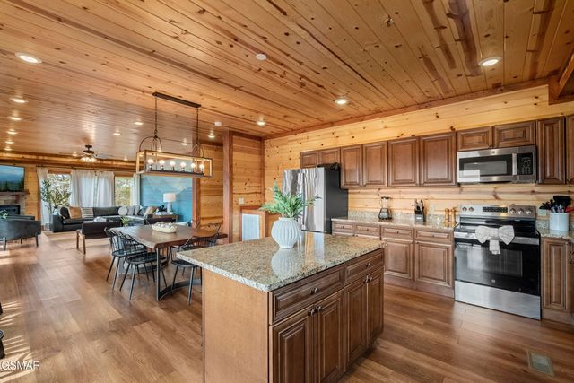 2629 Jerusalem Way, Sevierville, TN 37876