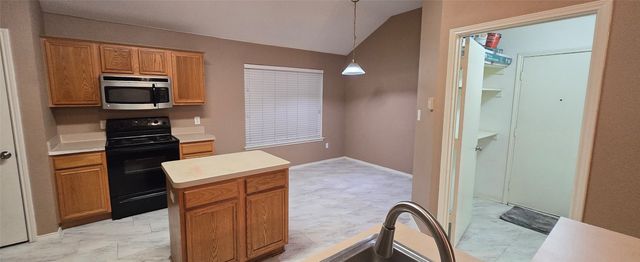 1912 Chapman Drive, Lancaster, TX 75134