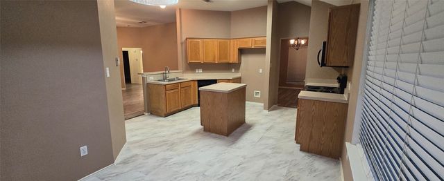 1912 Chapman Drive, Lancaster, TX 75134
