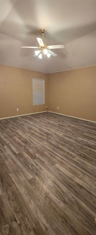 1912 Chapman Drive, Lancaster, TX 75134