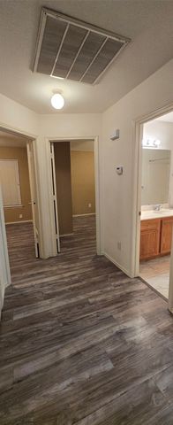 1912 Chapman Drive, Lancaster, TX 75134