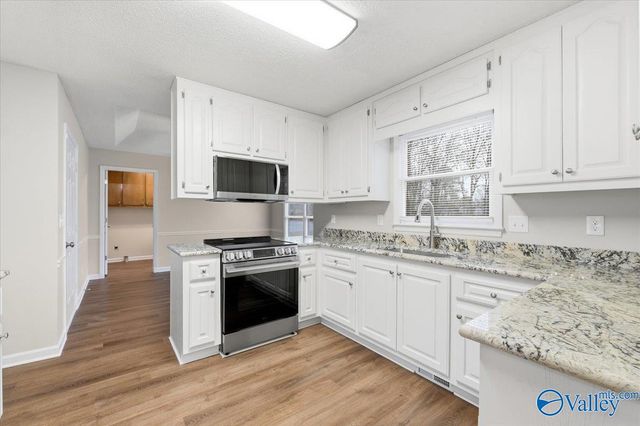 110 Heatherwood Drive, Madison, AL 35758