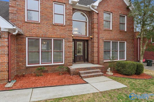 110 Heatherwood Drive, Madison, AL 35758