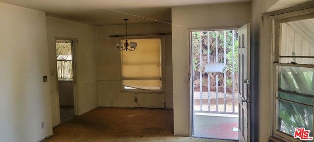 6555 De Celis Place, Van Nuys, CA 91406