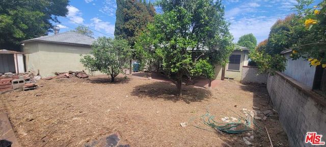 6555 De Celis Place, Van Nuys, CA 91406