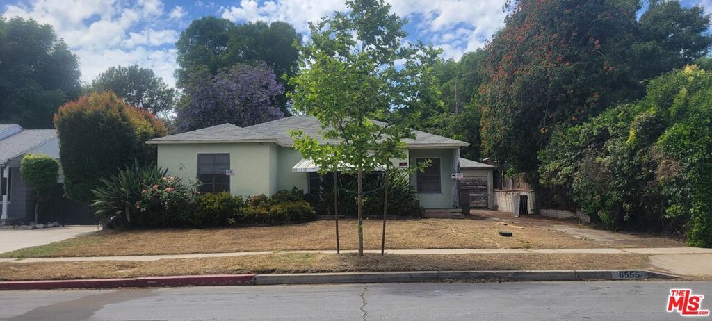 6555 De Celis Place, Van Nuys, CA 91406