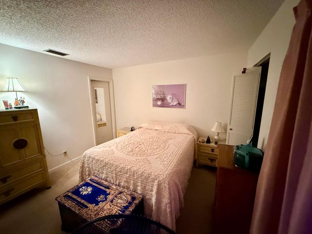 5624 Biscayne Drive, Greenacres, FL 33463