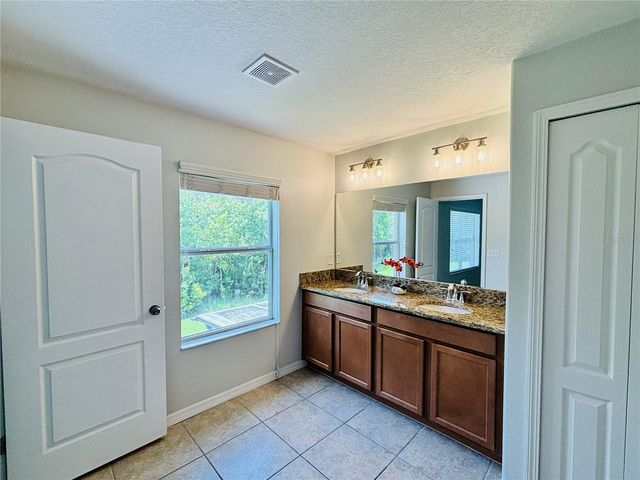 11155 SAVANNAH LANDING CIRCLE, Orlando, FL 32832