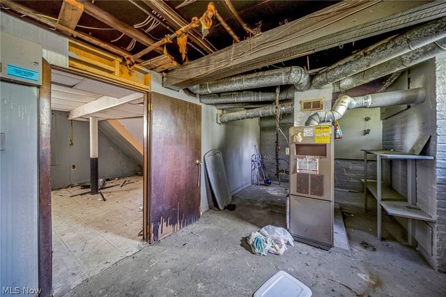 1735 Clarkstone Road, Cleveland, OH 44112