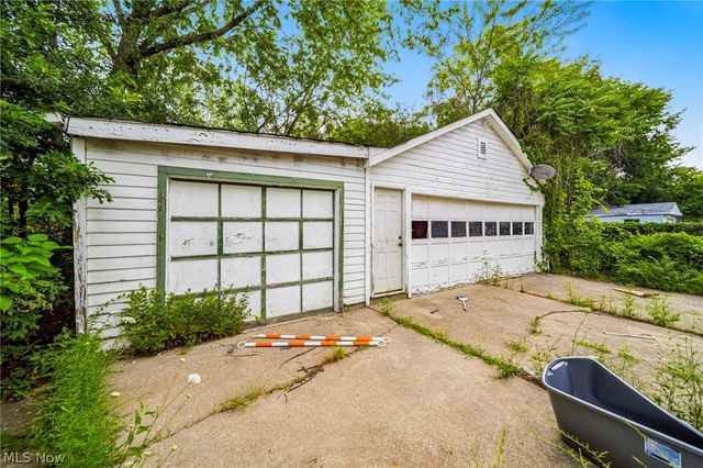 1735 Clarkstone Road, Cleveland, OH 44112