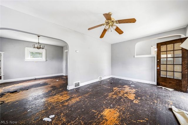 1735 Clarkstone Road, Cleveland, OH 44112
