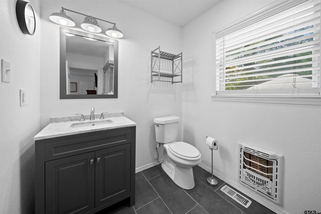 2717 Crestview, Tyler, TX 75701
