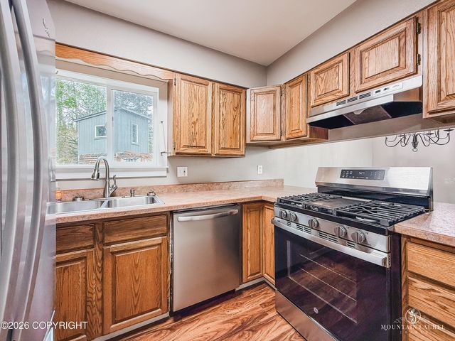 3825 E Palmdale Drive, Wasilla, AK 99654