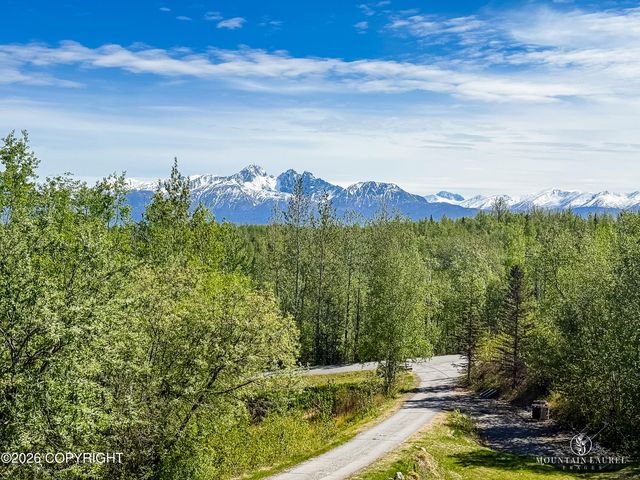 3825 E Palmdale Drive, Wasilla, AK 99654