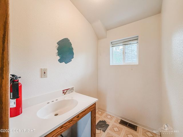 3825 E Palmdale Drive, Wasilla, AK 99654
