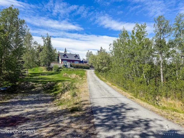 3825 E Palmdale Drive, Wasilla, AK 99654
