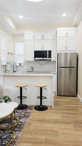 6920 Loma Verde, Los Angeles, CA 91303