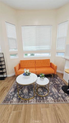 6920 Loma Verde, Los Angeles, CA 91303
