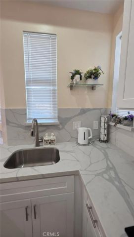 6920 Loma Verde, Los Angeles, CA 91303