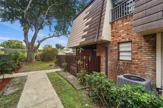 2501 NW 99th Avenue, Coral Springs, FL 33065