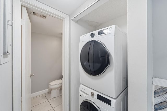 2501 NW 99th Avenue, Coral Springs, FL 33065