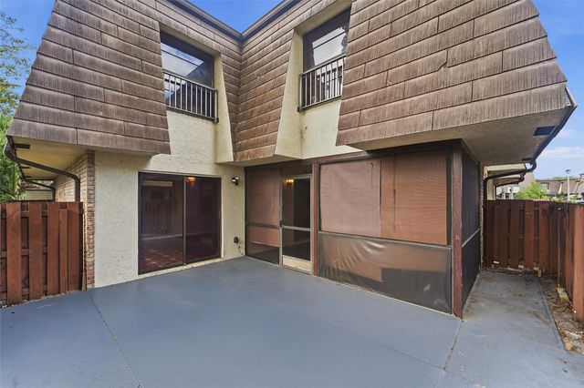 2501 NW 99th Avenue, Coral Springs, FL 33065