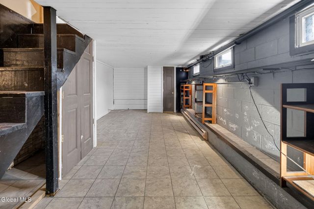 3 Newbury Street, Rensselaer, NY 12144