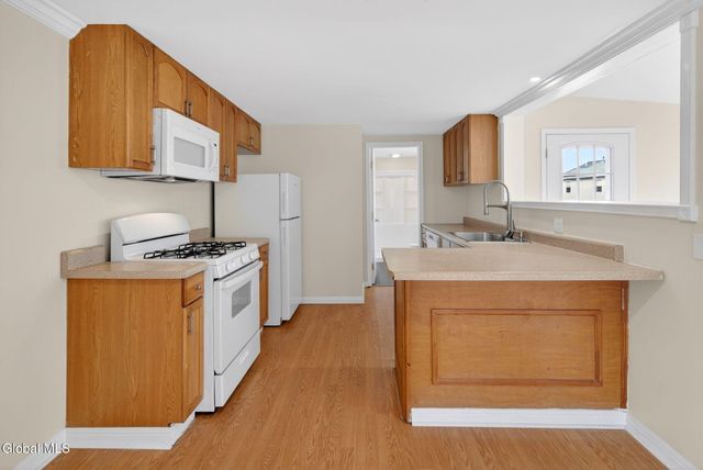 3 Newbury Street, Rensselaer, NY 12144