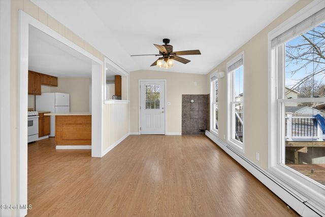 3 Newbury Street, Rensselaer, NY 12144