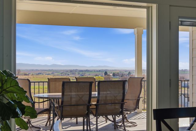 27204 Serenity Ln, Caldwell, ID 83607