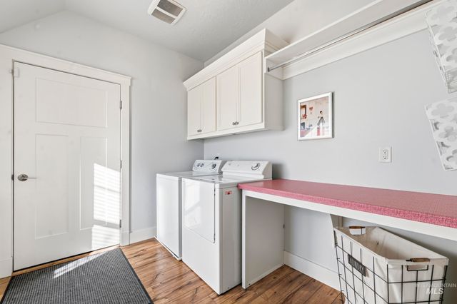 27204 Serenity Ln, Caldwell, ID 83607