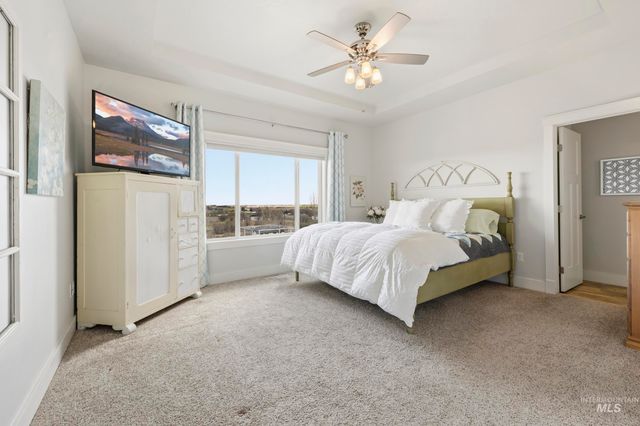 27204 Serenity Ln, Caldwell, ID 83607