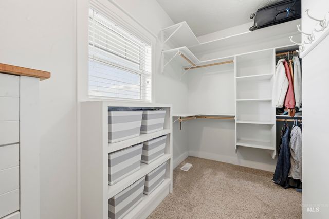 27204 Serenity Ln, Caldwell, ID 83607