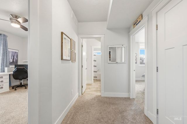 27204 Serenity Ln, Caldwell, ID 83607