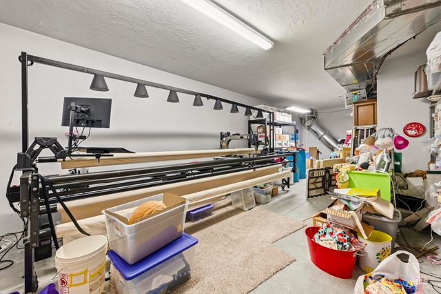 27204 Serenity Ln, Caldwell, ID 83607