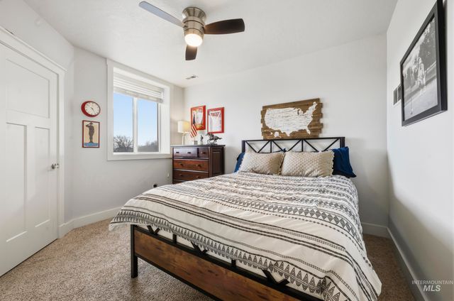 27204 Serenity Ln, Caldwell, ID 83607