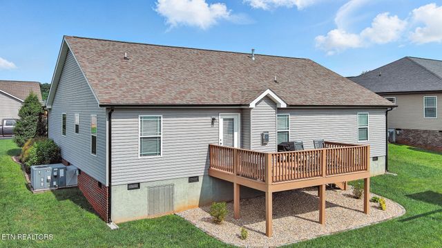 1996 Olivia Circle, Loudon, TN 37774