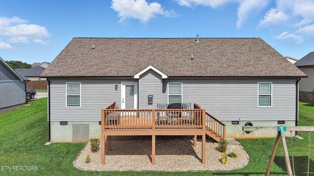 1996 Olivia Circle, Loudon, TN 37774
