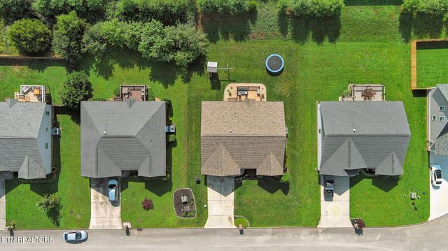 1996 Olivia Circle, Loudon, TN 37774