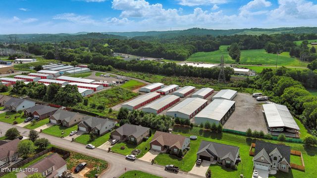 1996 Olivia Circle, Loudon, TN 37774