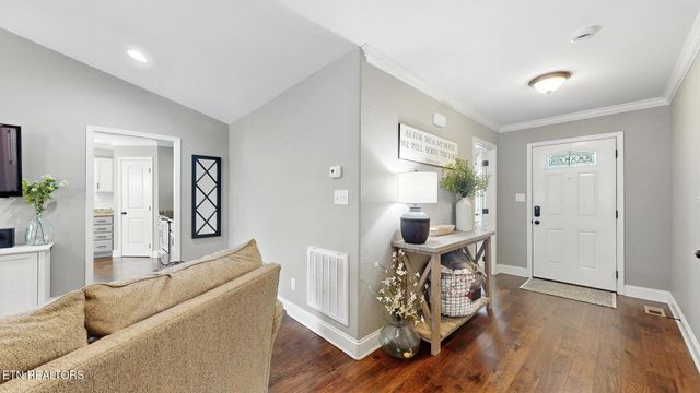 1996 Olivia Circle, Loudon, TN 37774
