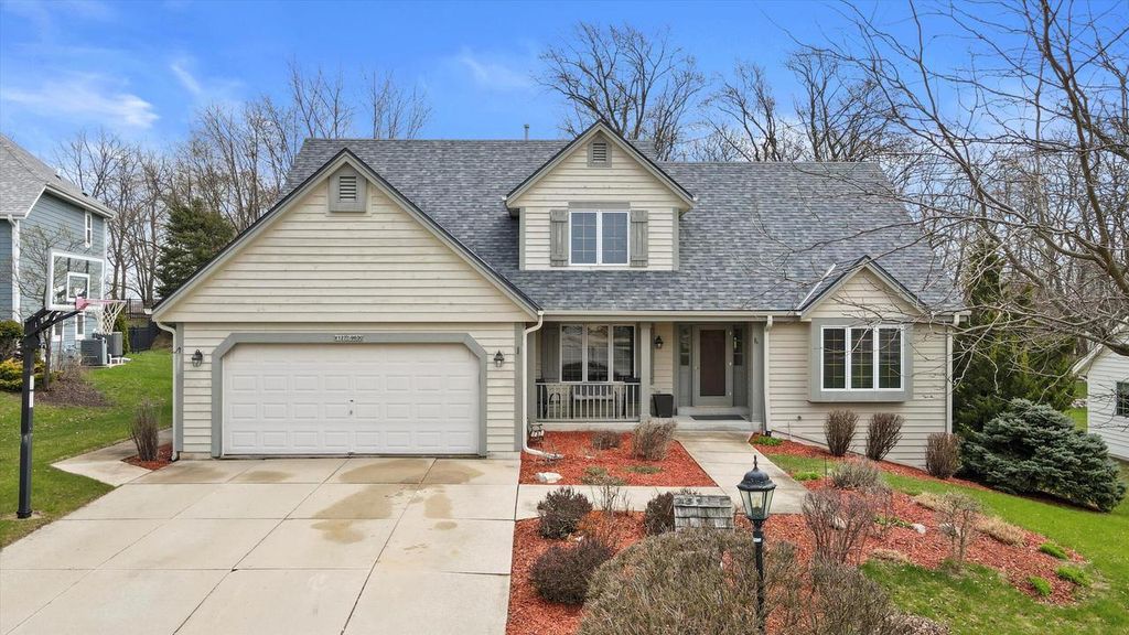 W127S9630 Scott Krause DRIVE, Muskego, WI 53150