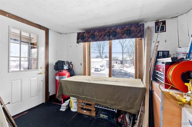 104 Garden City Drive, Salina, NY 13211